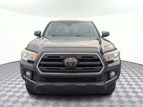 Used 2019 Toyota Tacoma SR5 image 8