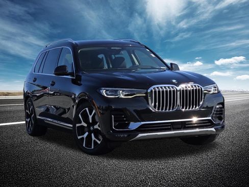 Used 2021 BMW X7 xDrive40i w/ Premium Package AWD/4WD image 2