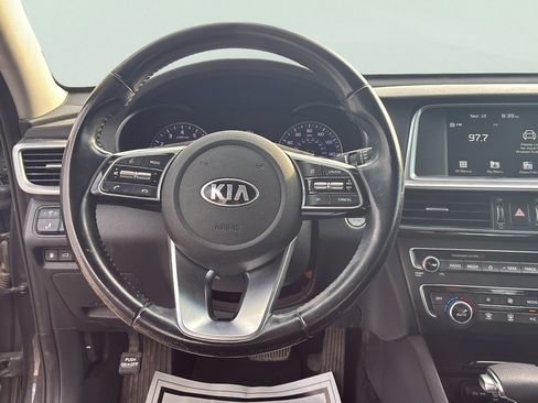Used 2019 Kia Optima S FWD image 28