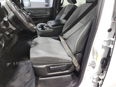 Used 2021 RAM 2500 Big Horn image 21