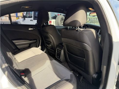 Used 2018 Dodge Charger R/T image 25