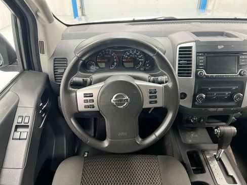 Used 2016 Nissan Frontier SV AWD/4WD image 11