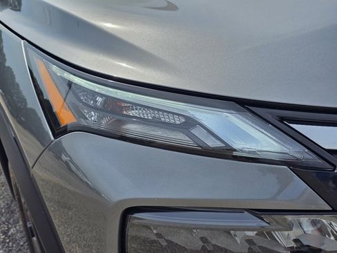 Used 2026 Nissan Rogue SV FWD image 5