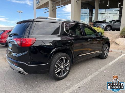 Used 2018 GMC Acadia Denali w/ Technology Package FWD image 3