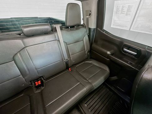 Used 2021 GMC Sierra 1500 4x4 Crew Cab w/ Sierra Value Package image 14