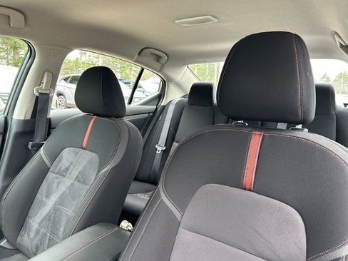 Used 2022 Nissan Sentra SR FWD image 19