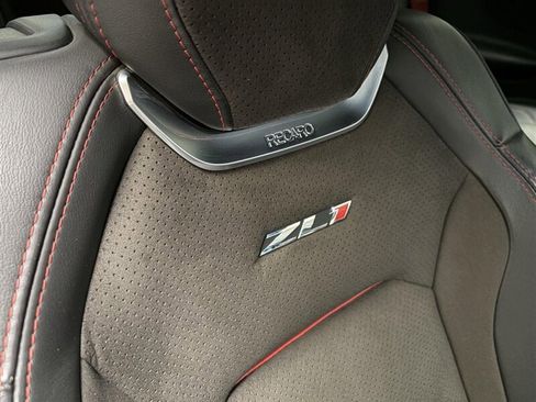 Used 2018 Chevrolet Camaro ZL1 RWD image 26