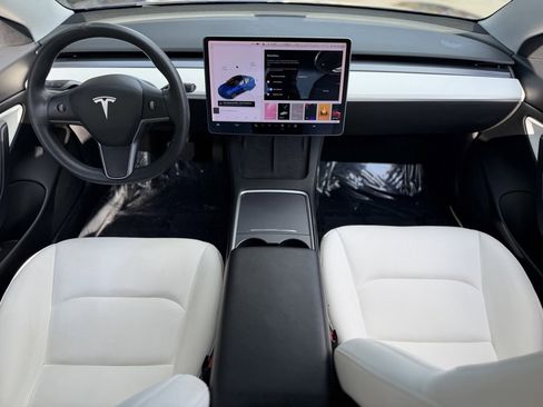 Used 2021 Tesla Model 3 Standard Range Plus image 40
