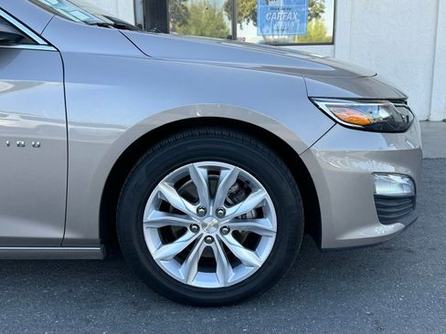 Used 2023 Chevrolet Malibu LT FWD image 2