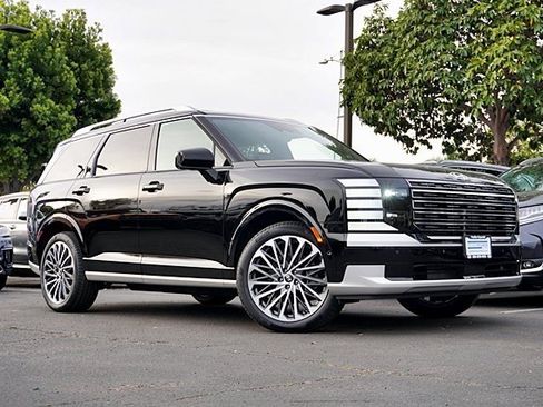 New 2026 Hyundai Palisade Calligraphy image 2