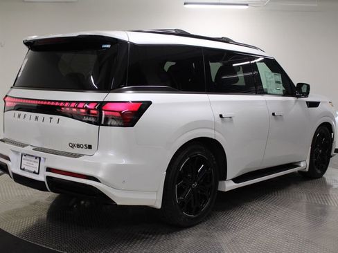 New 2026 INFINITI QX80 4WD w/ Sport Exterior Package image 7