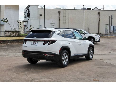 Used 2023 Hyundai Tucson SEL FWD image 3