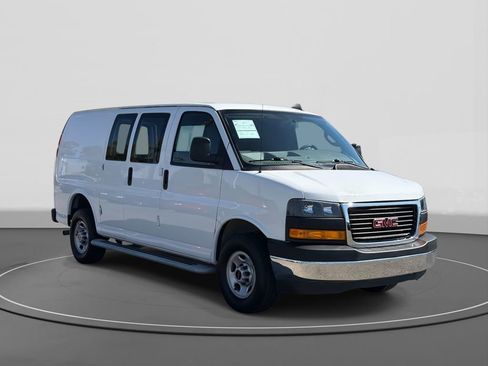 Used 2024 GMC Savana 2500 Work Van w/ Driver Convenience Package image 4