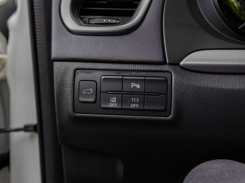 Used 2018 MAZDA CX-9 Grand Touring image 71