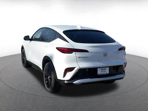 Used 2025 Buick Envista Sport Touring image 10