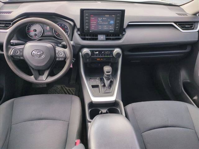 Used 2020 Toyota RAV4 LE w/ Carpet Mat Package FWD image 16