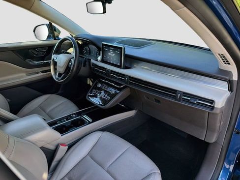 Used 2020 Lincoln Corsair FWD w/ Premium Package image 15