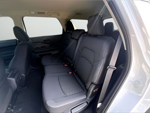 New 2026 Nissan Pathfinder SV FWD image 18