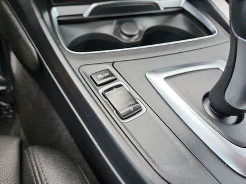 Used 2019 BMW 230i xDrive Convertible AWD/4WD image 23