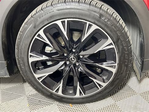 Used 2024 MAZDA CX-90 Plug-In Hybrid w/ Premium Pkg image 17