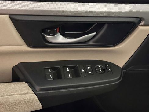 Used 2020 Honda CR-V LX image 7