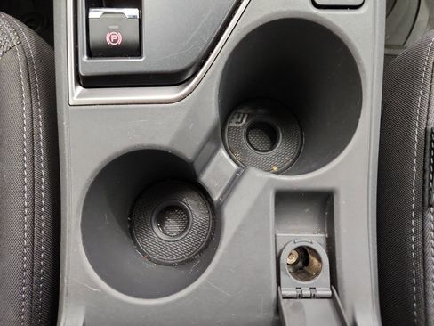 Used 2024 Subaru Crosstrek 2.0i Premium image 25