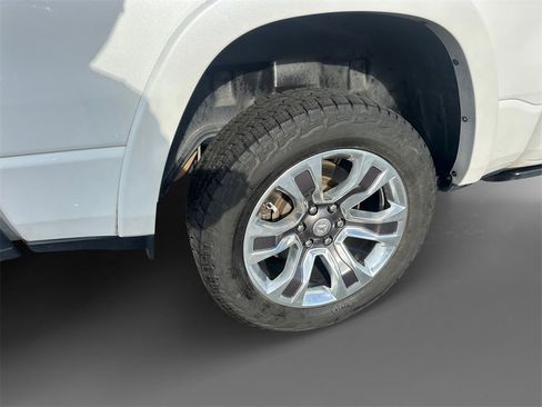 Used 2022 RAM 1500 Limited image 10