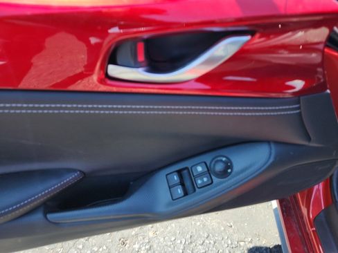 Used 2025 MAZDA MX-5 Miata RF Grand Touring RWD image 13
