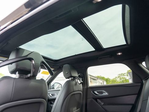 New 2026 Land Rover Range Rover Velar Dynamic SE image 21