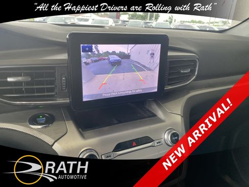 Used 2021 Ford Explorer XLT w/ Equipment Group 202A RWD image 16