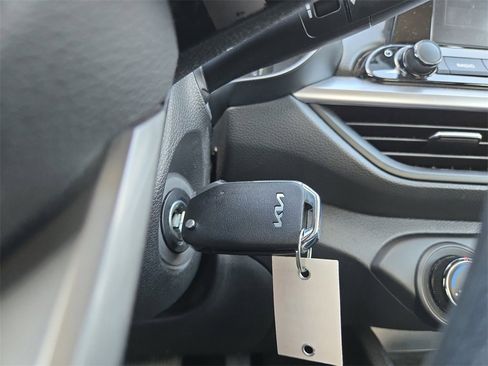 Certified 2023 Kia Forte LXS image 30