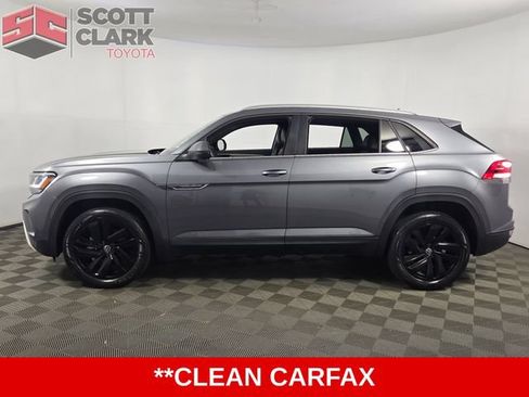 Used 2022 Volkswagen Atlas Cross Sport SE FWD image 4