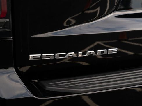 Used 2022 Cadillac Escalade ESV Premium Luxury AWD/4WD image 20