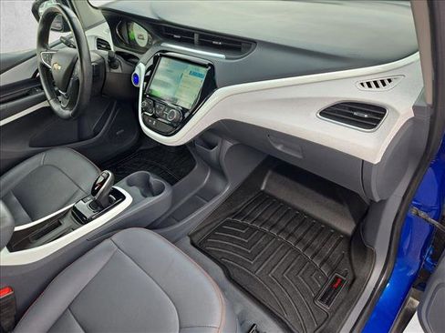 Used 2021 Chevrolet Bolt Premier w/ Infotainment Package image 21