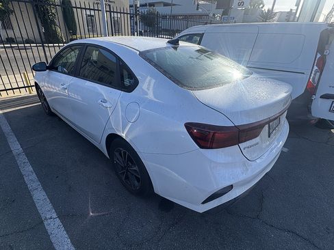 Used 2024 Kia Forte LXS FWD image 4