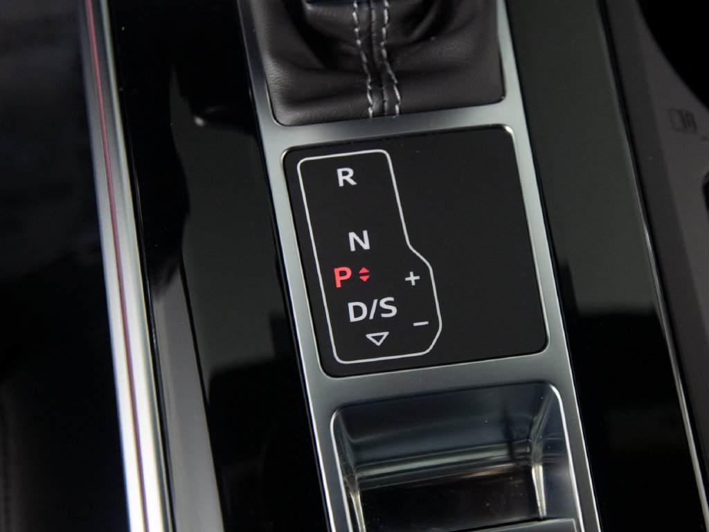 Used 2025 Audi RS 6 performance AWD/4WD image 27