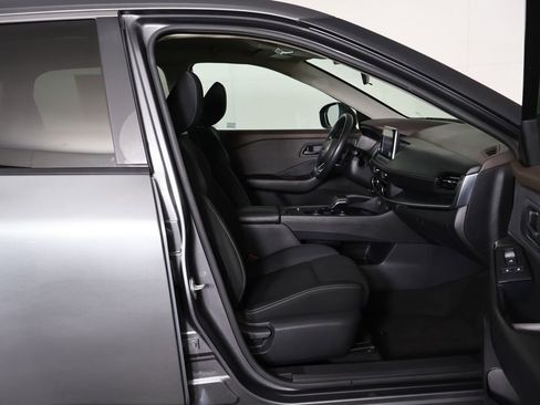 Used 2023 Nissan Rogue S FWD image 26