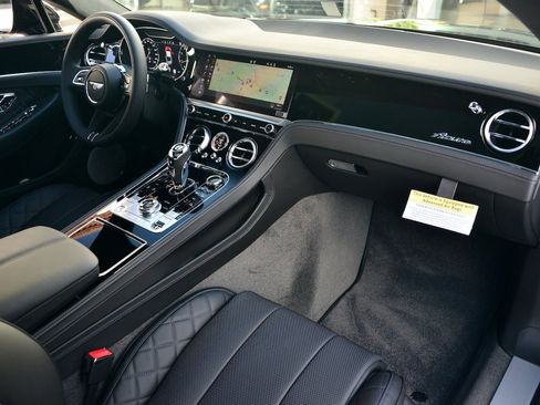 Used 2023 Bentley Continental GT Azure image 4