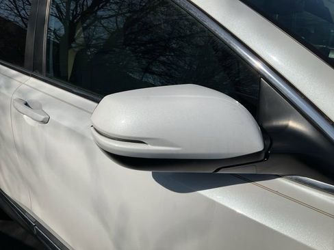 Used 2019 Honda CR-V Touring image 5