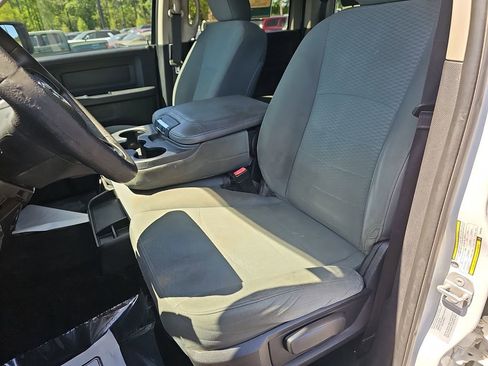 Used 2017 RAM 1500 Express AWD/4WD image 18