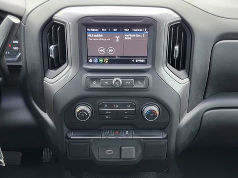 Used 2020 Chevrolet Silverado 1500 Custom w/ Custom Value Package AWD/4WD image 20