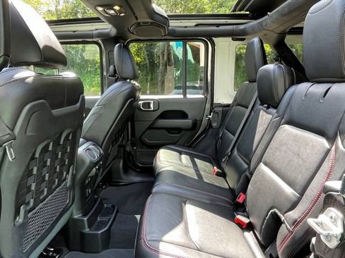 Used 2020 Jeep Wrangler Unlimited Rubicon AWD/4WD image 27