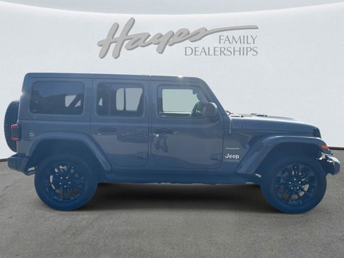 Used 2021 Jeep Wrangler Unlimited Sahara w/ Safety Group AWD/4WD image 24