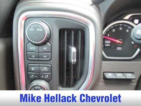 Used 2020 Chevrolet Silverado 1500 LTZ w/ LTZ Premium Package AWD/4WD image 29