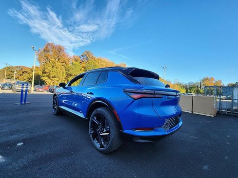 New 2026 Chevrolet Equinox EV RS FWD image 3