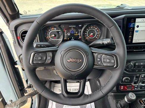 New 2026 Jeep Gladiator Mojave AWD/4WD image 15