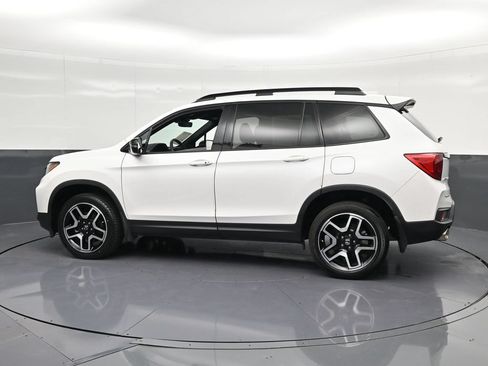 Used 2023 Honda Passport Elite image 8