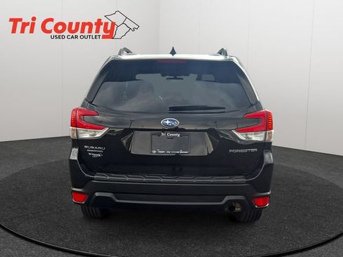 Used 2020 Subaru Forester Premium AWD/4WD image 7