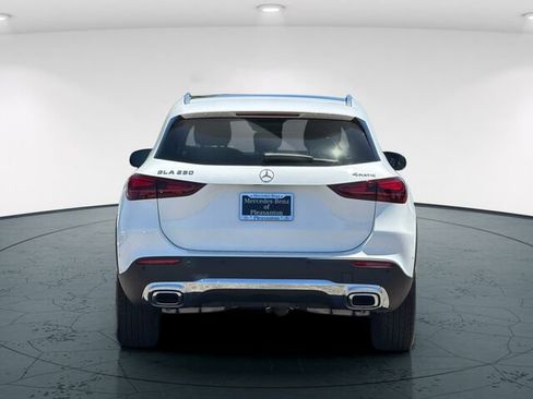 Certified 2026 Mercedes-Benz GLA 250 4MATIC image 6