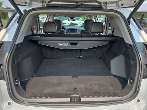 Certified 2022 GMC Terrain AT4 AWD/4WD image 12
